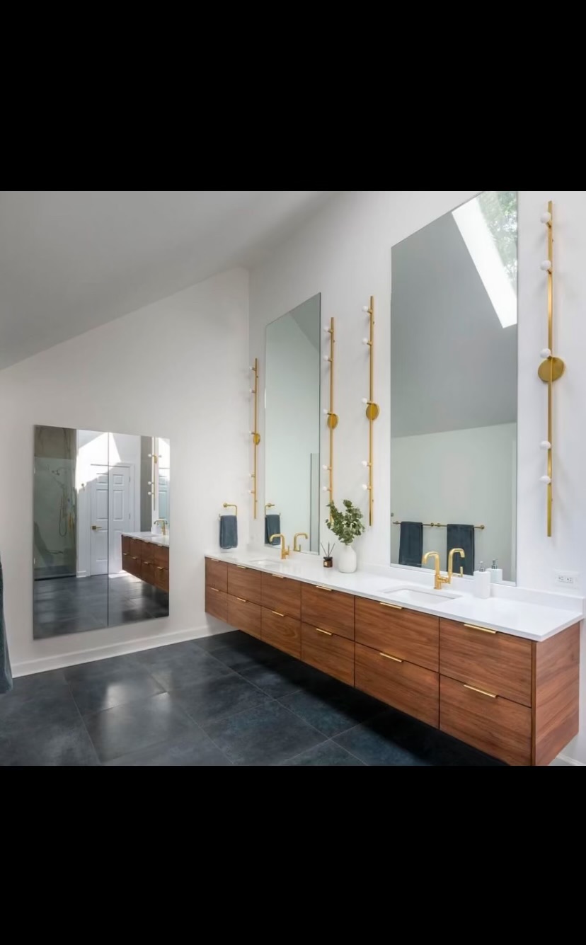 Colonial Bronze hardware design